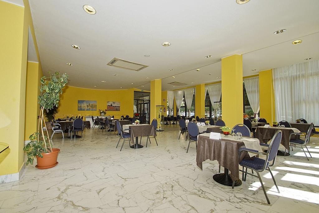 Hotel Mediterraneo Chianciano Terme Exteriér fotografie