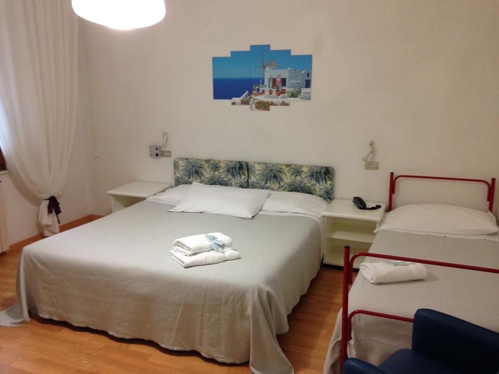 Hotel Mediterraneo Chianciano Terme Pokoj fotografie