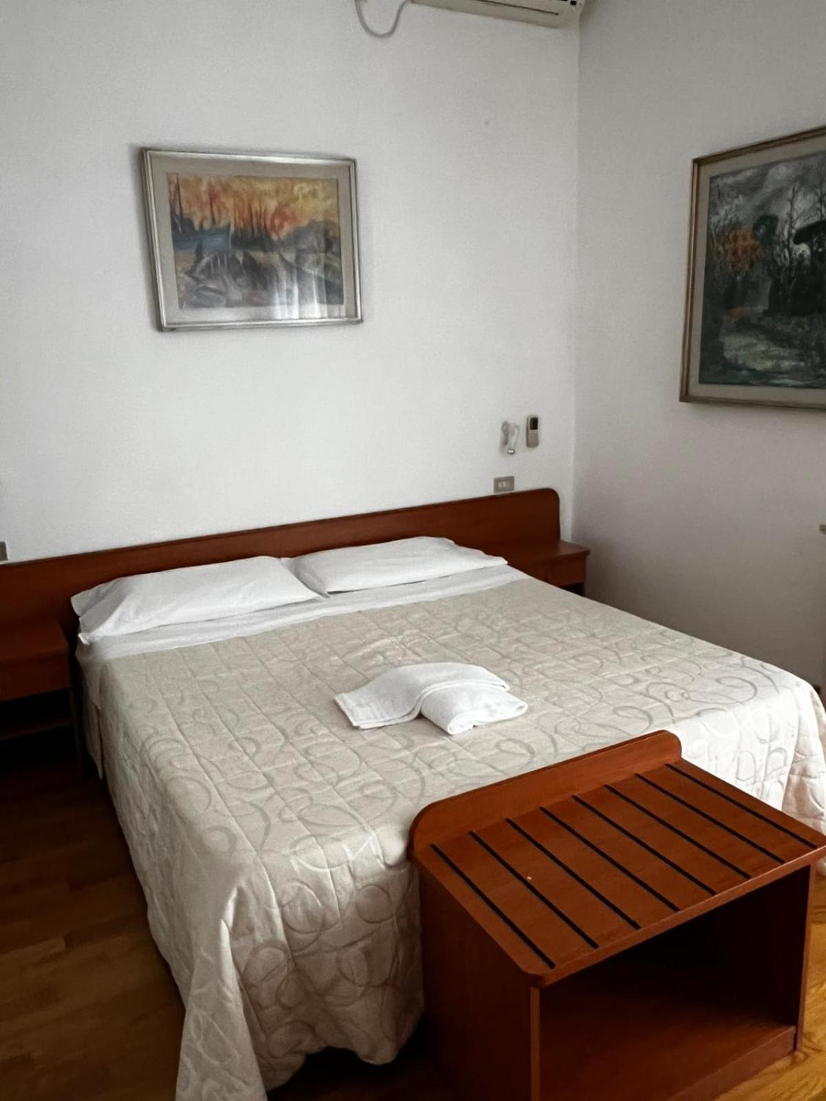 Hotel Mediterraneo Chianciano Terme Exteriér fotografie